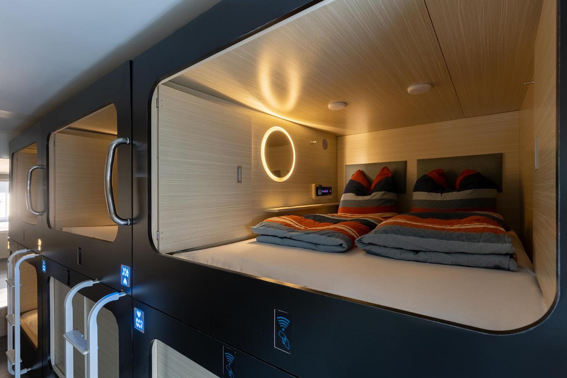 Mue Cubes - Capsule Hotel Basel Exterior photo